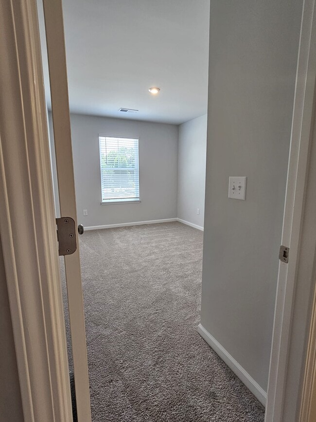 Building Photo - 252 Santorini Wy