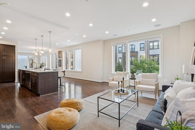 Building Photo - 8091 Red Hook St