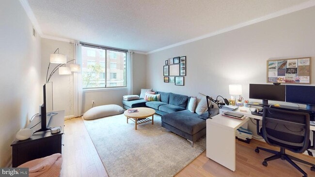 Building Photo - 3835 9th St N