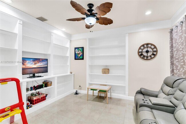 Building Photo - 5280 NW 95th Ave