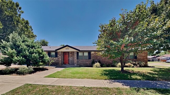 Primary Photo - 1012 SE 8th St