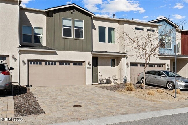 Building Photo - 1048 Big Rock Loop