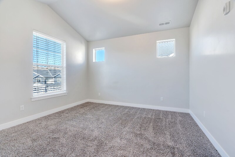 Building Photo - 1747 N Exchange Park Rd