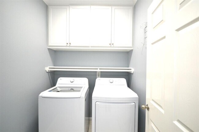 Building Photo - 3814 E Piper Grove Dr