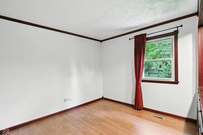 Building Photo - 781 Dayton Dr