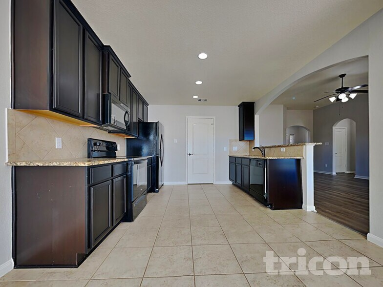 Building Photo - 27005 Wichita Ct