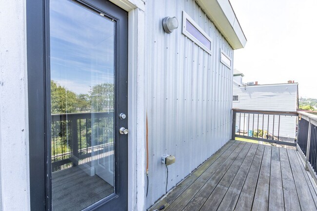 Building Photo - Available NOW  - Updated South Side Slopes Gem | Private Decks + Off-Street Parking