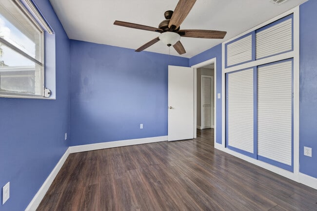 Building Photo - 4364 N Mary Cir