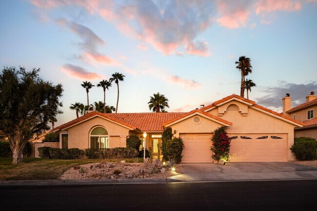 Building Photo - 370 Cypress Point Dr