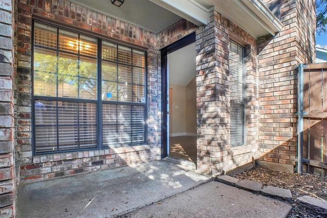 Building Photo - 449 Harris St