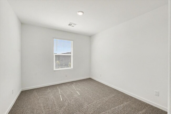 Building Photo - 9653 Horseshoe Cyn St