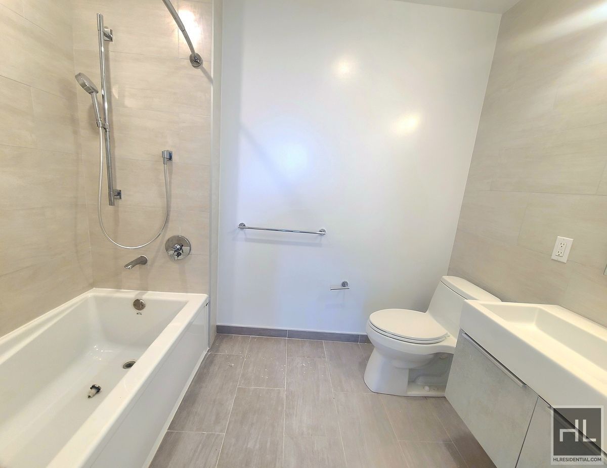 Building Photo - NORTHERN BOULEVARD