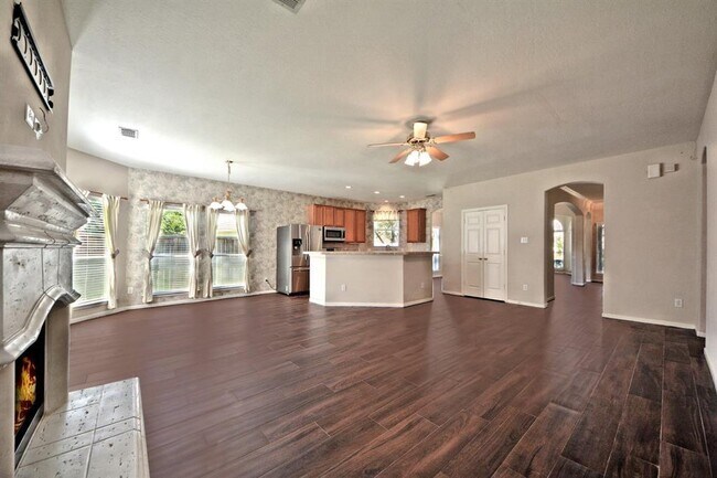 Building Photo - 1611 Winston Homestead Dr