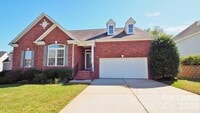 Building Photo - 6860 Lakecrest Ct