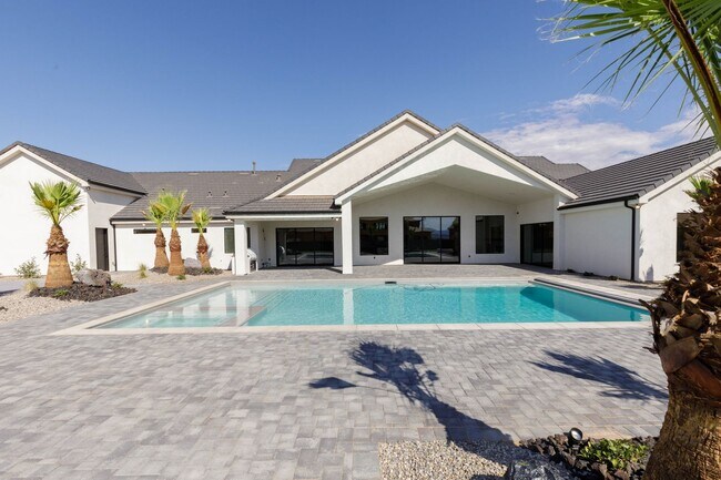 Building Photo - Gorgeous Custom Single Story with RV Garage