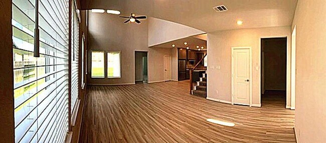 Building Photo - 8475 Harrington Grv Trl