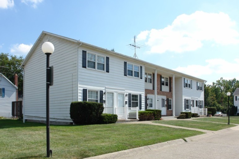 Close to beautiful downtown Wadsworth! - 173 Mills St