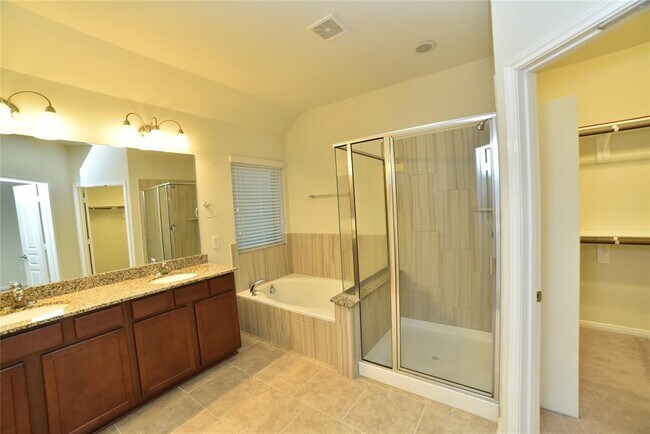Building Photo - 5118 Kingship Ct