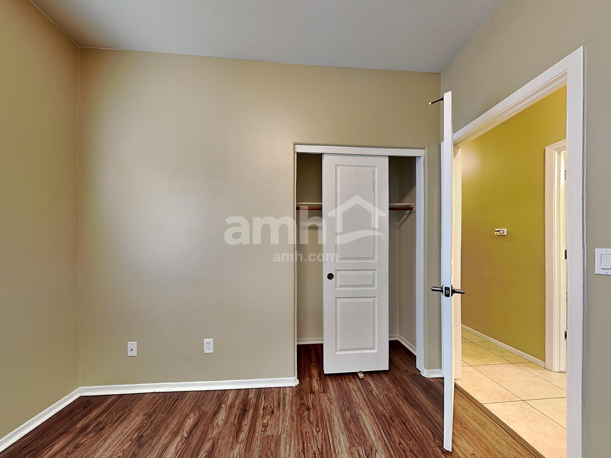 Building Photo - 11709 W Jefferson St