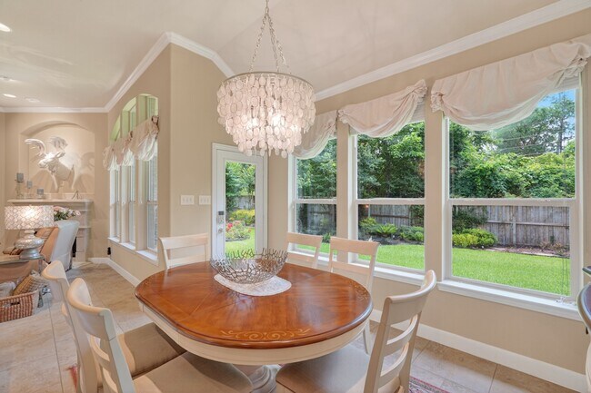 Building Photo - 55 S Victoriana Cir