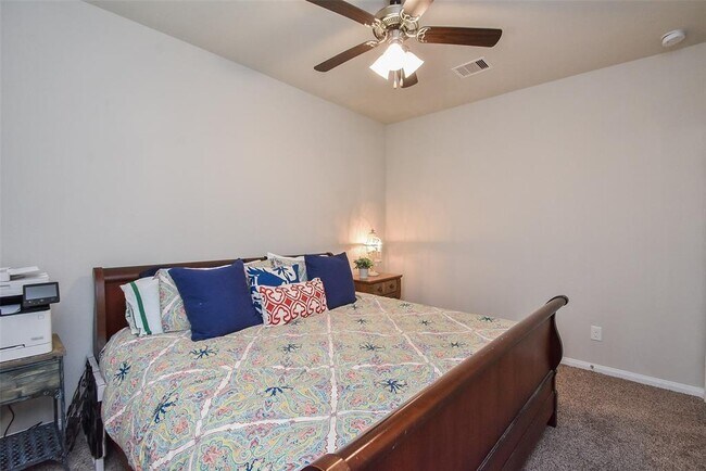 Building Photo - 18119 Humber River Ln