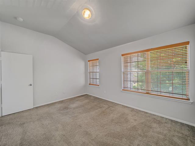 Building Photo - 905 Hems Ln