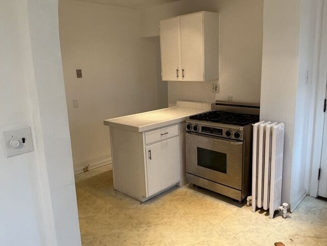 Building Photo - 3790 Grovedale Pl