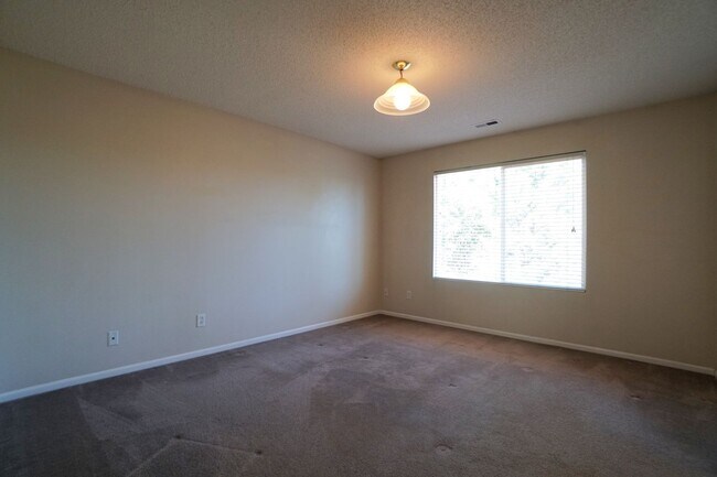 Building Photo - 7184 Westerner Dr