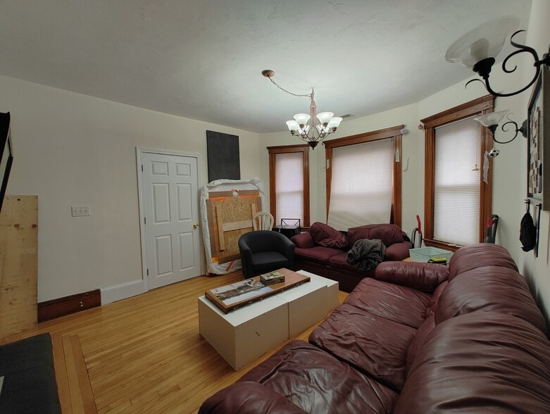 Building Photo - 207 Boston Ave