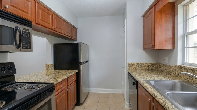 Building Photo - South Tampa 2-Bedroom Condo Near Midtown, SoHo & Westshore!