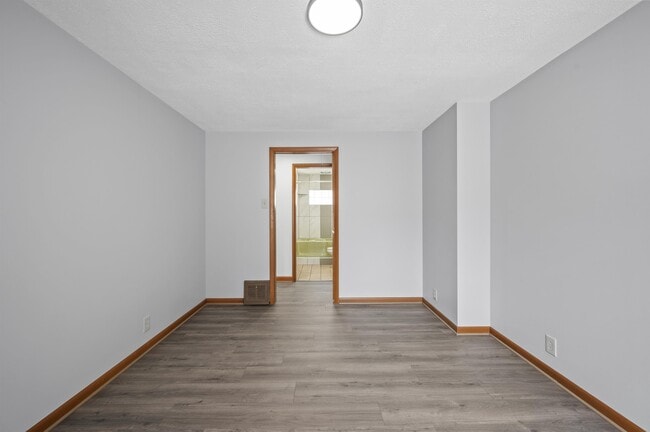 Building Photo - 11408 Headley Ave