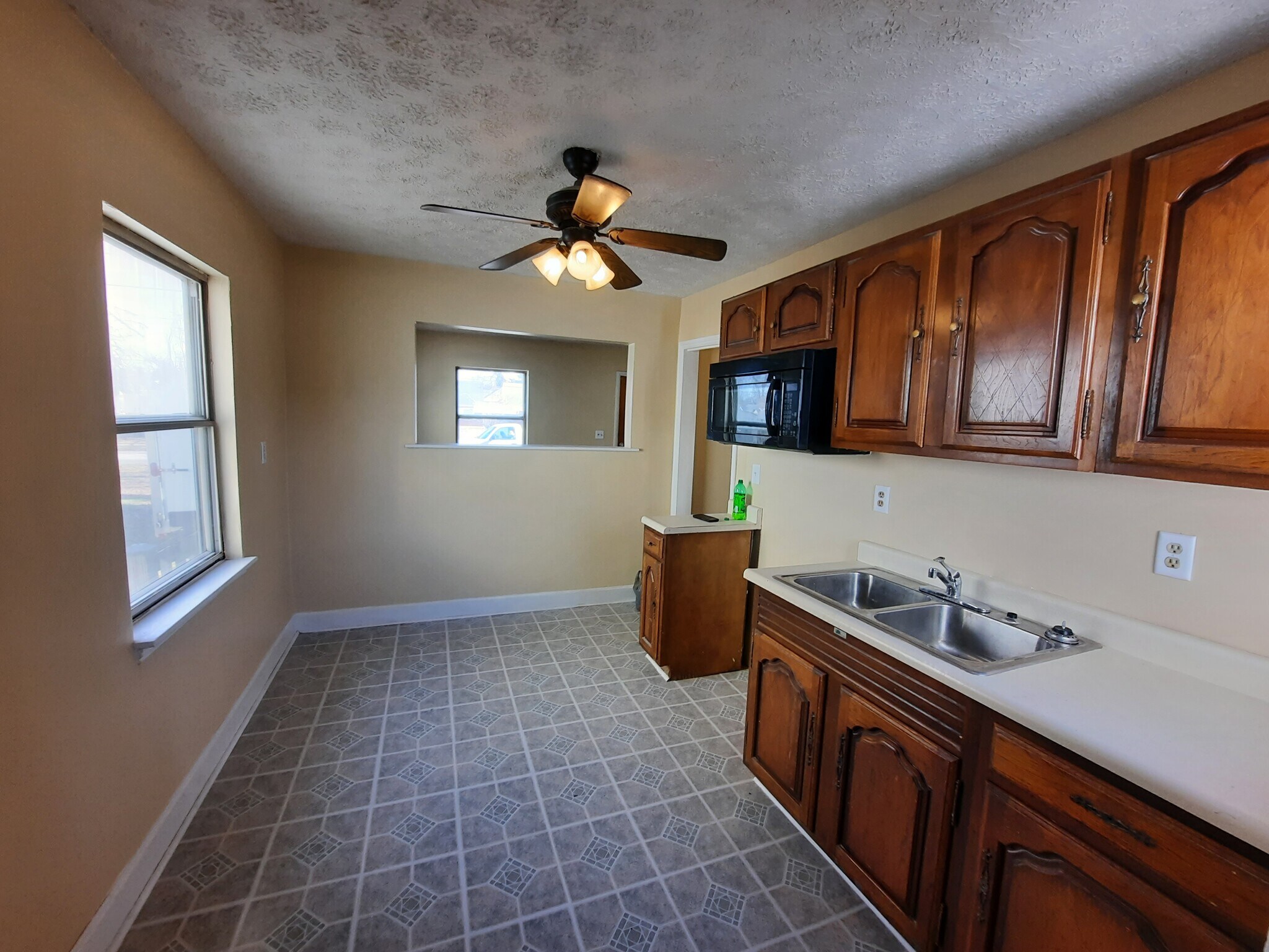 Kitchen - 6308 S 3rd St