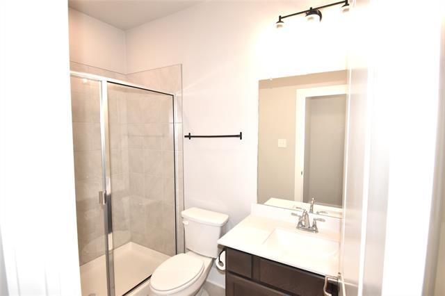 Building Photo - 3304 Lenten Rose Ln