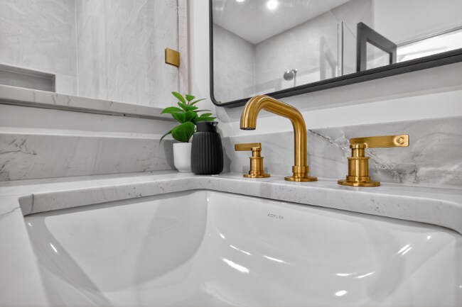 Building Photo - 1273 Danner St SE