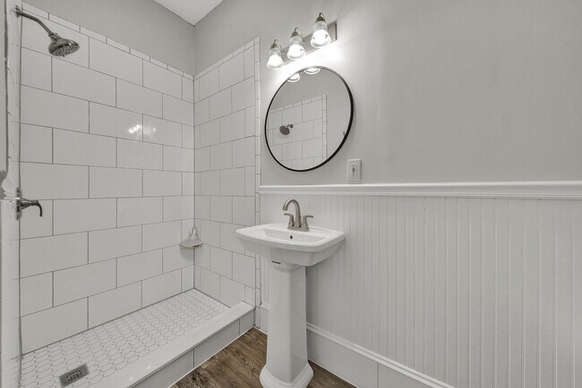 Building Photo - Restored Victorian Home