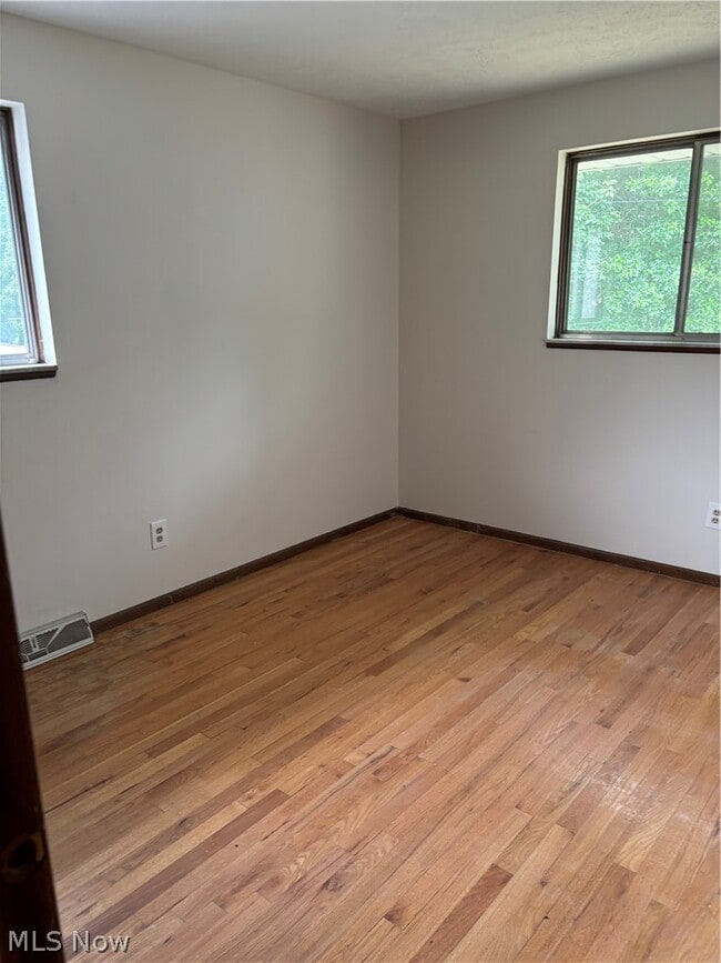 Building Photo - 4585 Wilburn Dr