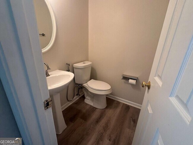 Building Photo - 3105 Binghampton Ln