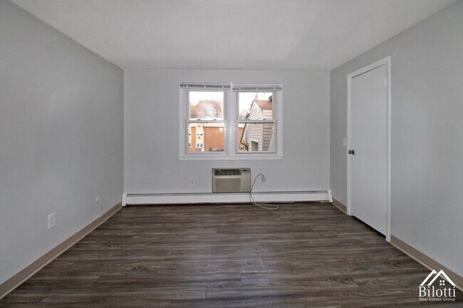 Interior Photo - Hillside Terrace Apartments