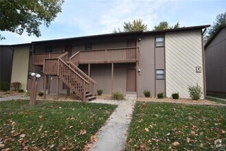 Building Photo - 77 Peachtree Ln
