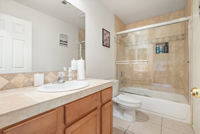 Building Photo - 16087 Bubbling Wells Rd