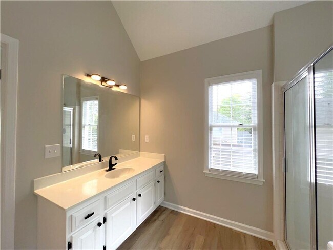 Building Photo - 12560 Crabapple Chase Dr