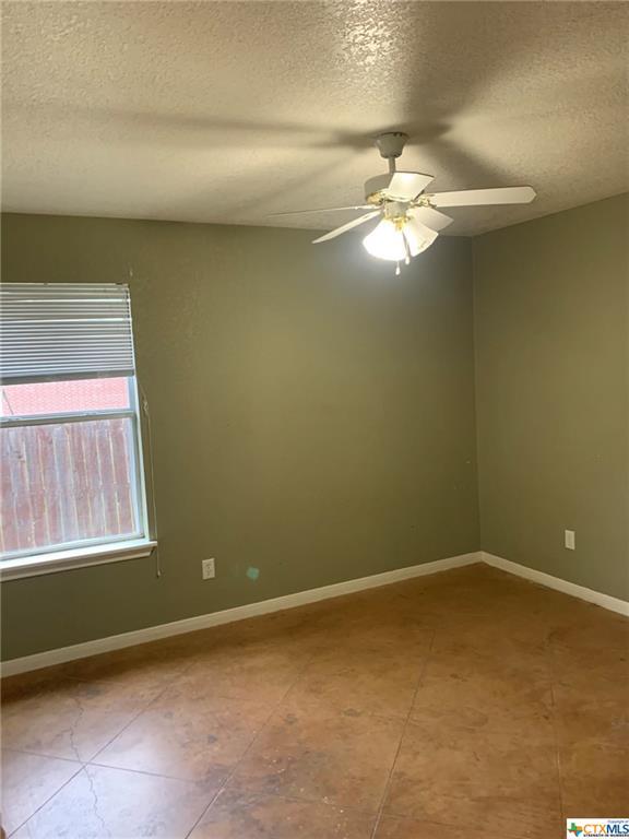 Building Photo - 1625 Pontotoc Trce