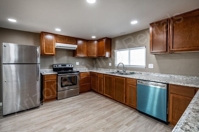 Building Photo - RENOVATED, PRIVATE & SPACIOUS HOME