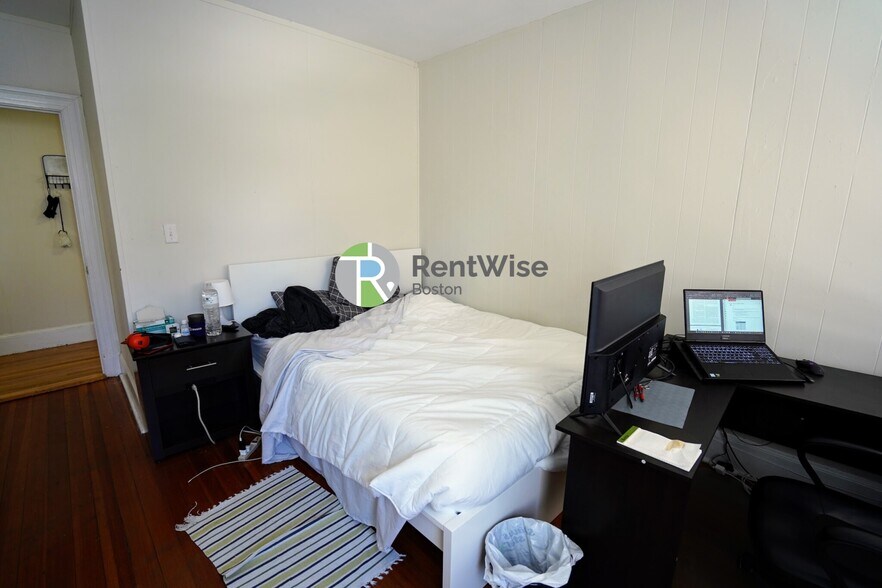 Building Photo - 3 Ashford Ct