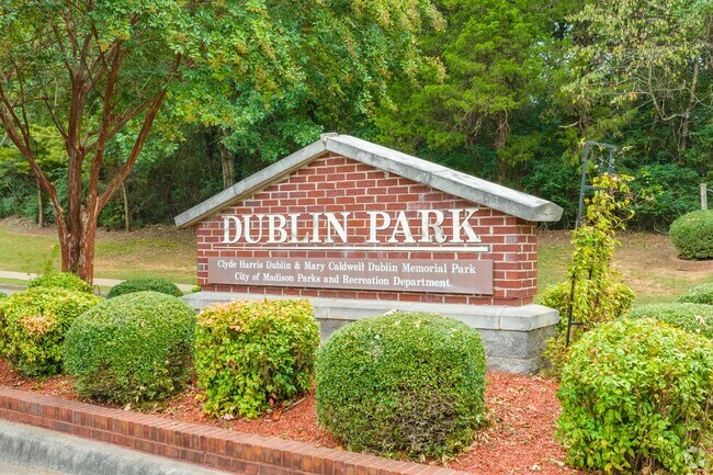 Building Photo - 26252 Valley Ridge Rd