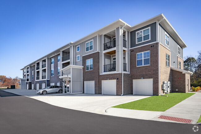 Building Photo - Flats At Stones Crossing