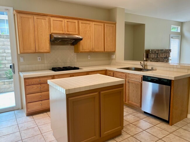 Building Photo - 2760 Irongate Pl