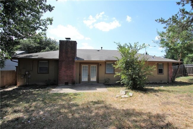 Building Photo - 7017 Crosswood Dr