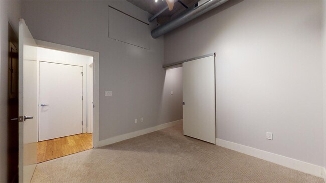 Building Photo - 4100 Forest Park Ave
