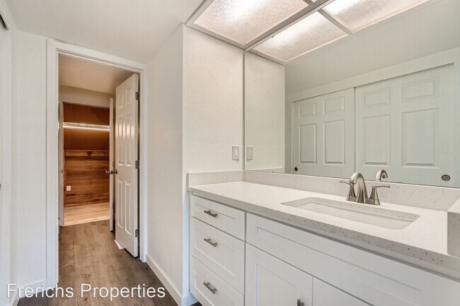 Building Photo - 3 br, 2.5 bath House - 2919 27th St SE